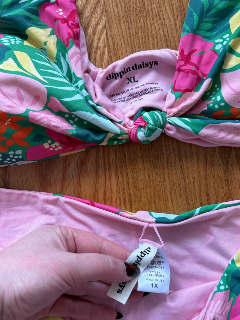 Dippin' Daisy's Bikini & Sarong in Tropical Rave (Size XL Top, Size 1X Bottoms) - Picture 3 of 4